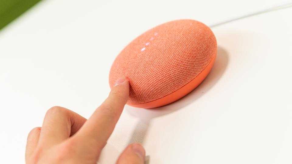 Avis Google Nest Mini : une cure de jouvence légère pour le plus petit haut-parleur intelligent de Google